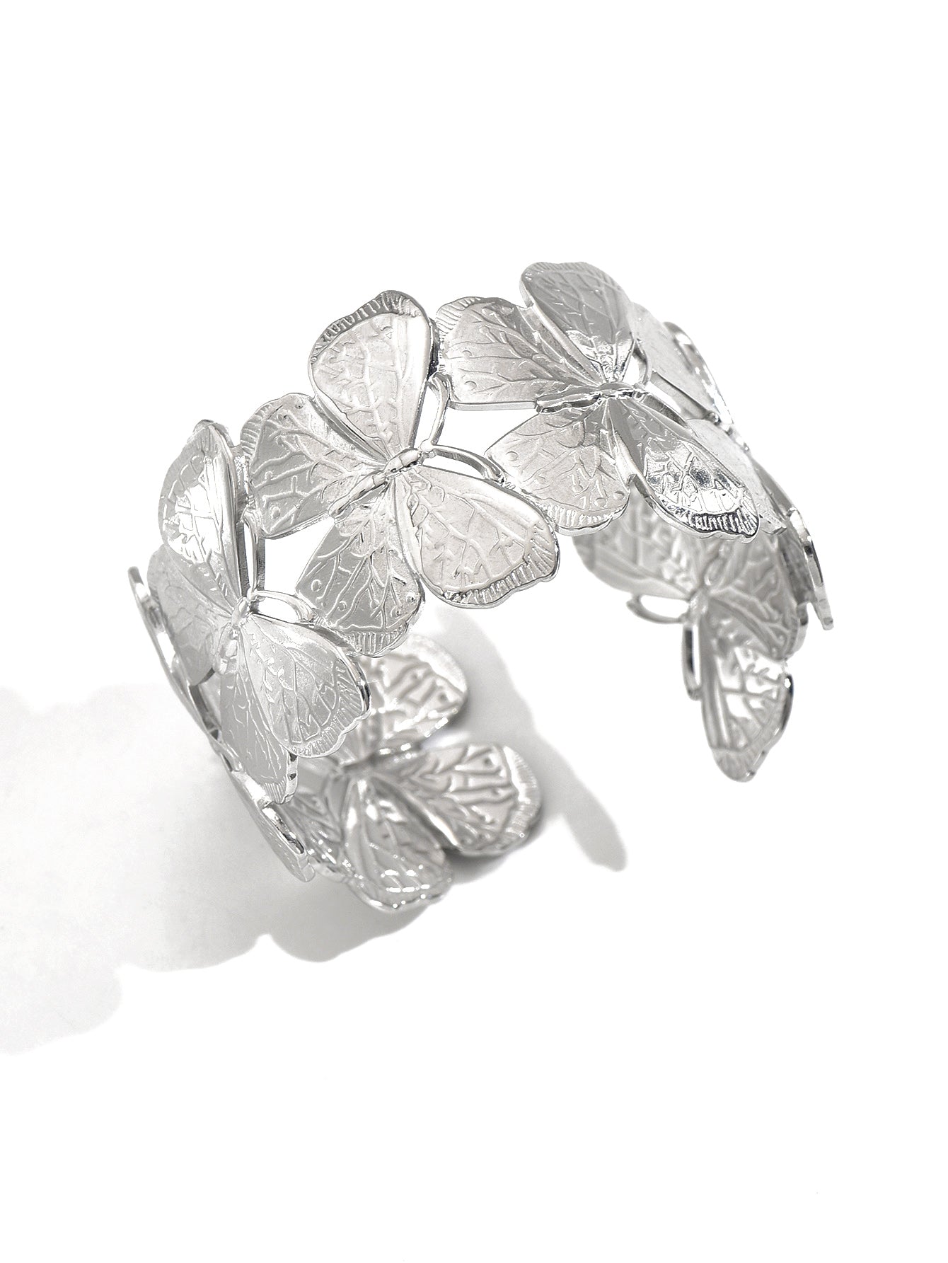 Lxalry Platinum Plated Stainless Steel Floral Carved Mirror Bracelet, Hypoallergenic Skin-Safe Jewelry with Artisan Polish, Never-Tarnish Luxury Gift for Women’s Daily & Evening Wear