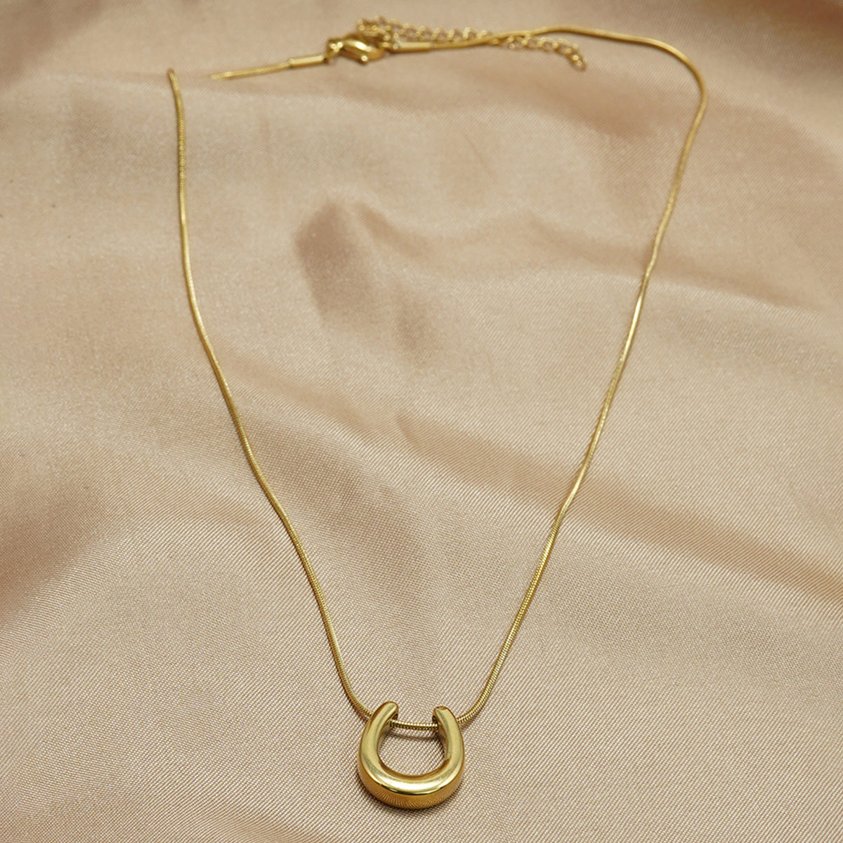 Lxalry 18K Gold-Plated Stainless Steel Necklace - Modern Minimalist Hypoallergenic Jewelry, Tarnish-Free Skin-Safe Gift for Women/Wife/Mom, Everyday & Special Occasion Luxury