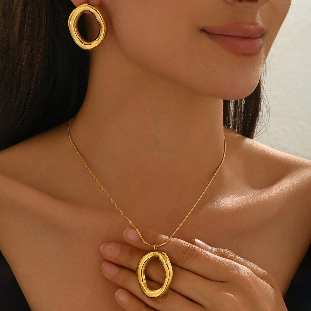 Lxalry 18K Gold Plated Mirror Polish Jewelry Set, Hypoallergenic Skin-Safe Necklace & Earrings for Daily/Evening, Never-Fade Adjustable Organic Round Design with Precision-Cast Symmetry