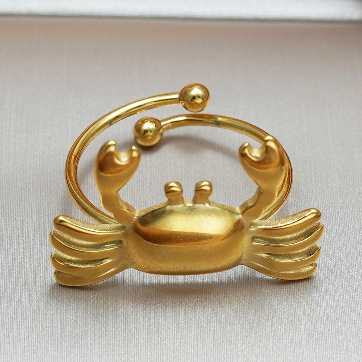 Lxalry 18K Gold Plated Stainless Steel Crab Design Mirror Polish Ring, Hypoallergenic Skin-Safe Jewelry with Sphere Accents, Handmade Luxury Gift & Decorative Sculpture for Bold Fashion