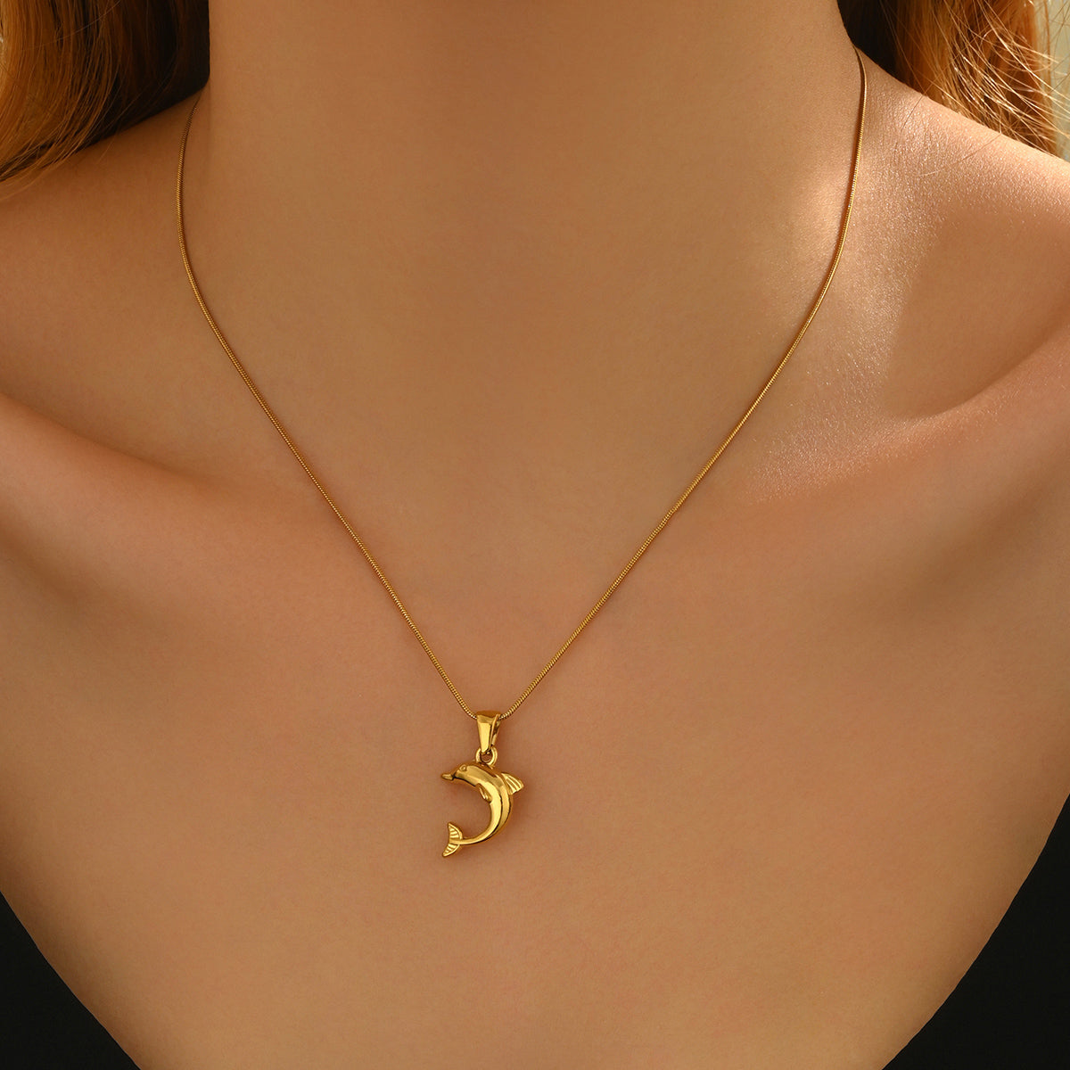 Lxalry 18K Gold Plated Heart Dolphins Mirror Jewelry Set, Hypoallergenic Skin-Safe Necklace & Stud Earrings for Couple's Gift/Daily Wear, Never-Fade Adjustable Luxury with Precision-Cast Symmetry