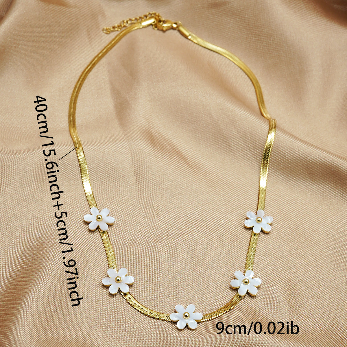 Lxalry 18K Gold-Plated Bohemian Floral Necklace features delicate white blossom charms on hypoallergenic stainless steel. Skin-safe, tarnish-free jewelry for women/wife/mom – perfect for festive occasions & everyday boho elegance